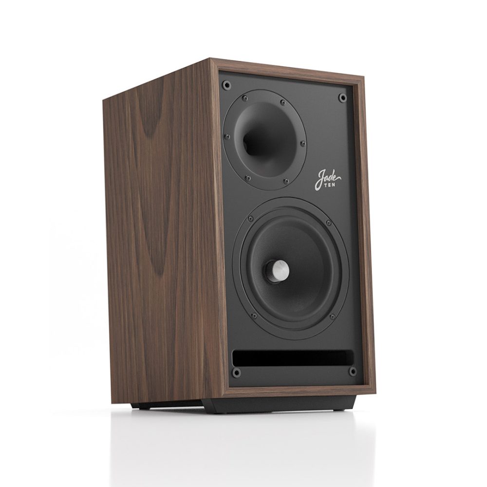 Jade_10_American_Walnut_Orzech_Amerykanski_premiere_premiera_Pylon_Audio_WWW