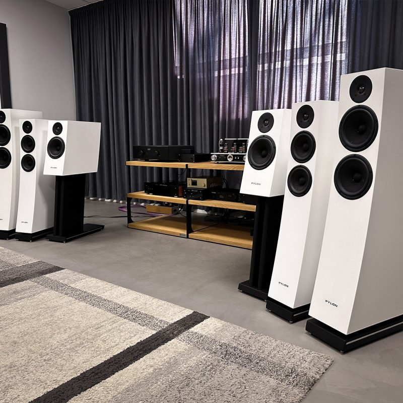 Showroom_Pylon_Audio_5